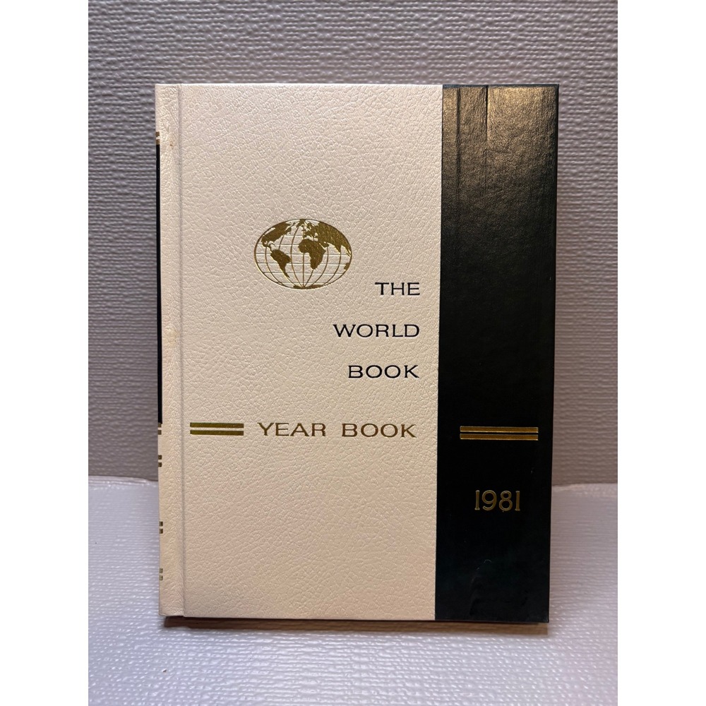 1981 World Book Year Book Review of 1980 Events Encyclopedia Supplement‎ Vintage